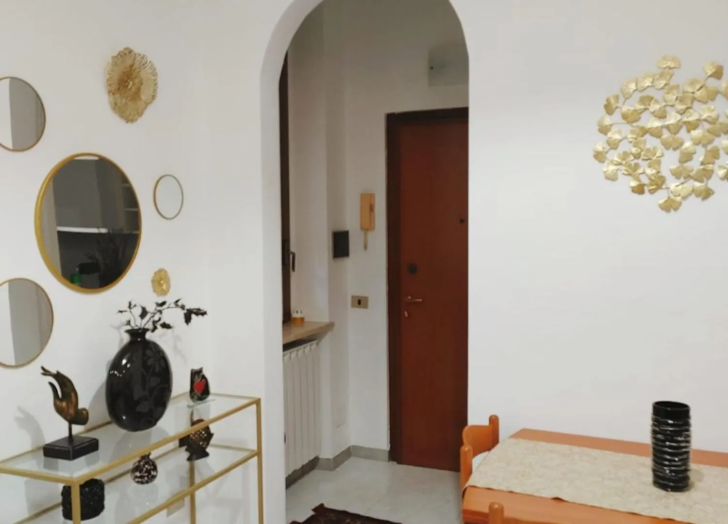 Mazzini Apartment - The V Collection Turate Italy