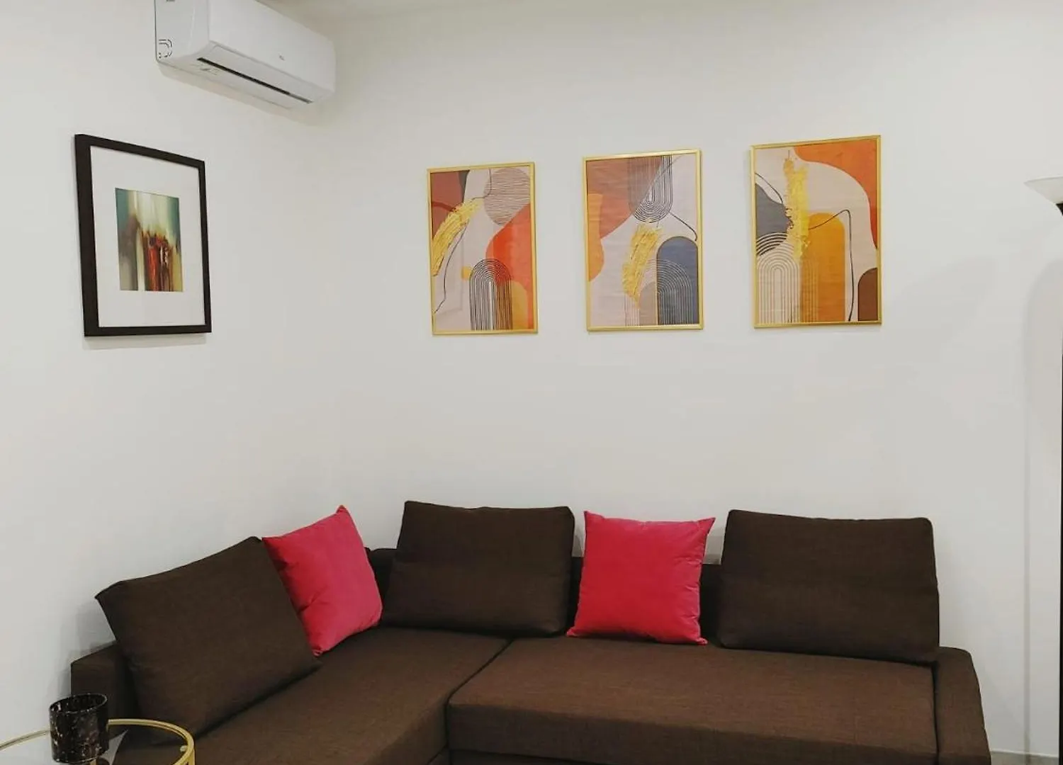 Mazzini Apartment - The V Collection Турате Италия